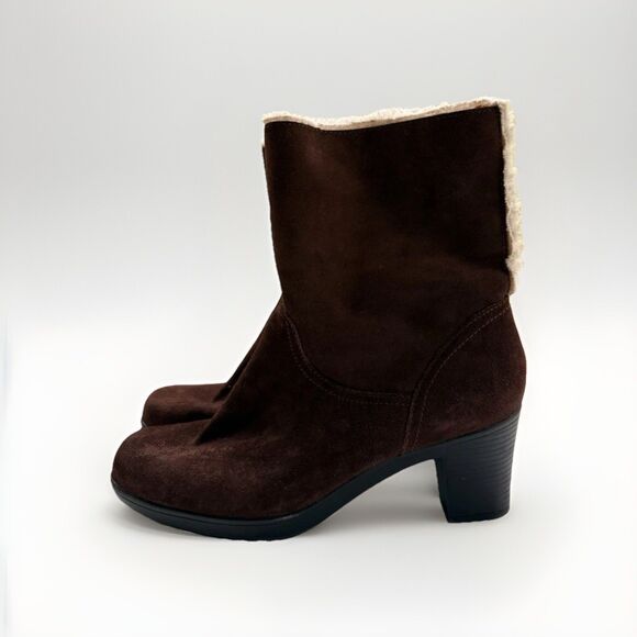 Clark’s Bendables Brown Suede Faux Fur Heeled Boots Ankle Size 8.5 M - Picture 3 of 9